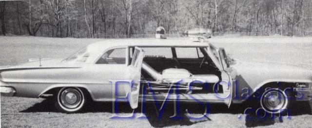 1962McClintockChrysler02,photoTheProfessionalCar88.jpg