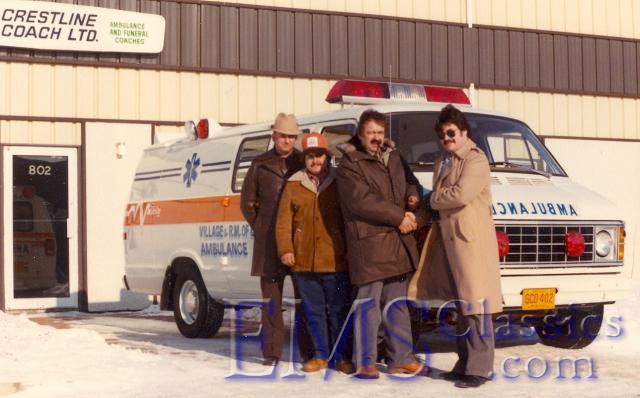 00407A011982Dodge,GerryShmonwithpipe,GilbertPlaineMB.jpg