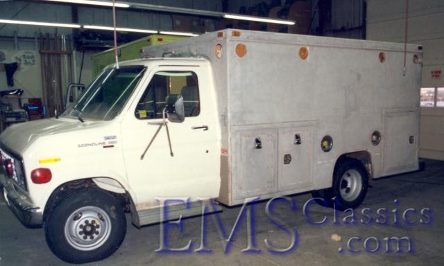 00988RM1987Ford,EdmontonAB.jpg