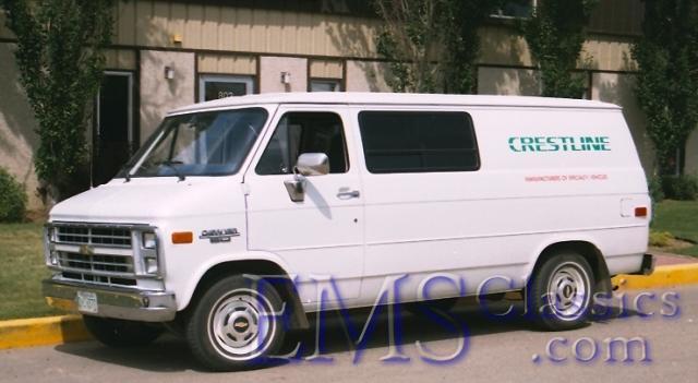 01106O1988GM,shopvan.jpg