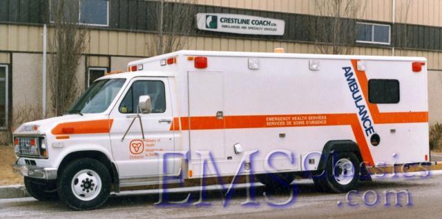 01437MPV011990FordMultiplePatientVehicle,OntarioMinistryofHealth,TorontoON.jpg