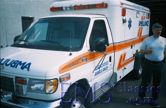 03154NE1998Ford,Associated,MayerthorpeAB.jpg