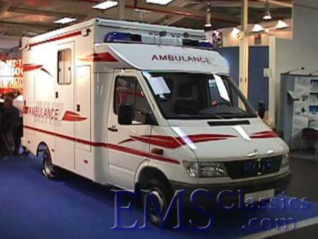 03489CKD03,2000BinzMercedes.JPG