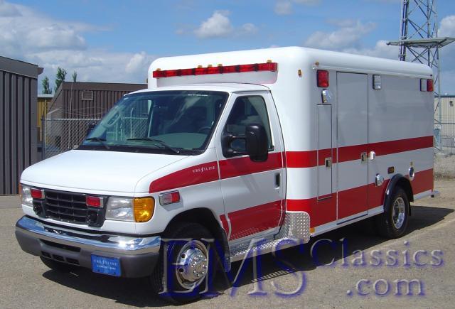 05735C012006Ford,AmericanMedicalResponse,RiversideCA.JPG