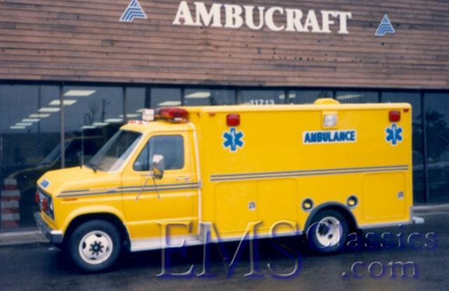 065FMA011985AmbucraftFordwithCrestlinebody,LethbridgeAB.jpg