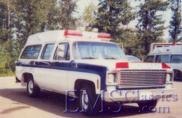 101SA011977StrathroyGMSuburban,TwoHillsABtradesoldtoAeroMedical,HighLevelAB.jpg