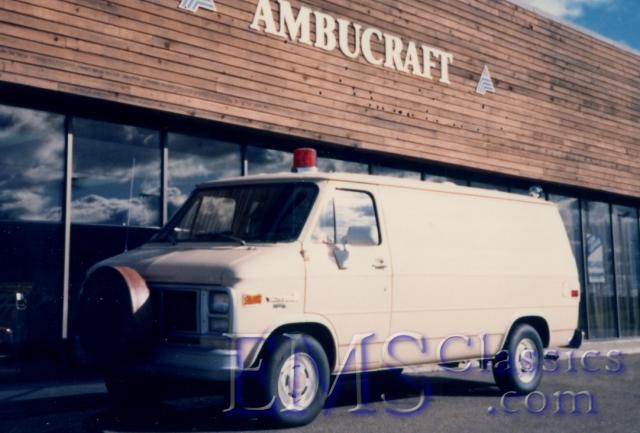 105CA011985AmbucraftGM,PetroCanada,DraytonValleyAB.jpg