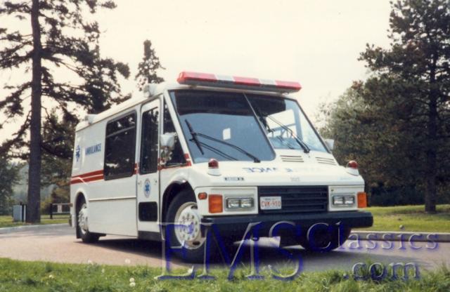 166BA011987AmbucraftOrion,EdmontonAmbulanceAuthority,EdmontonAB.jpg