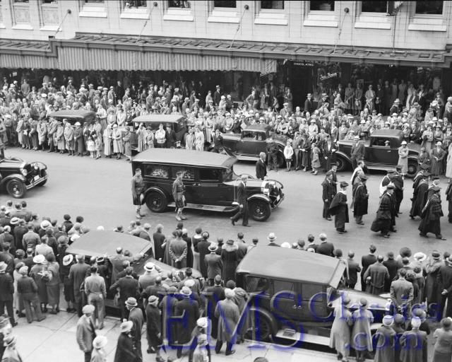 1931Chev,Vancouver,BrockFuneralProcession1935.phTMcPherson.jpg