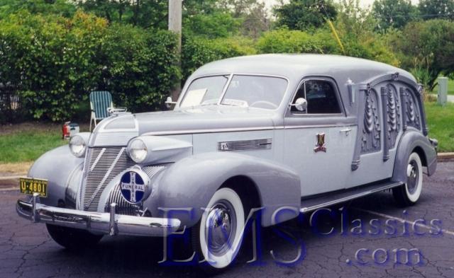 1939SSCadillac01.jpg