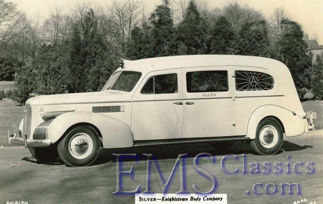 1939SilverKnightstownLaSalle,Allen,photoDrRogerWhite.jpg