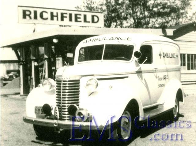1940Chevrolet02,NorrbomsAS,SonomaCA,photoDrRogerWhite.jpg