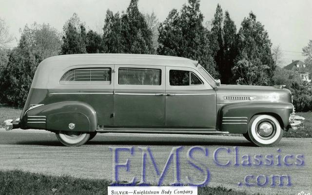 1941SilverKnightstownCadillacphotoDrRogerWhite.jpg