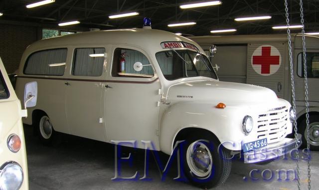 1946Studebaker02,NationaalAmbulanceMuseum,Netherlands.JPG