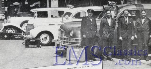 1948EmersonResuscitatorad,1948HenneyPackardR,PottstownPA,photoTheProfessionalCar73.jpg