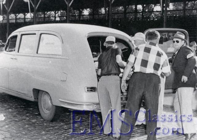1948HenneyPackard,IndianapolisINMotorSpeedway,photoTheProfessionalCar.jpg