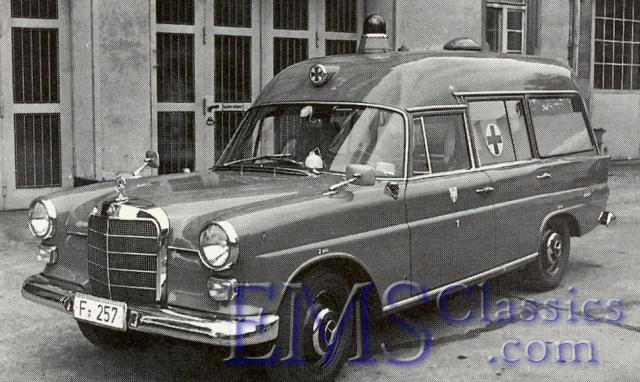 1950sMercedes,FrankfurtGermany,photoDaimlerBenz.jpg