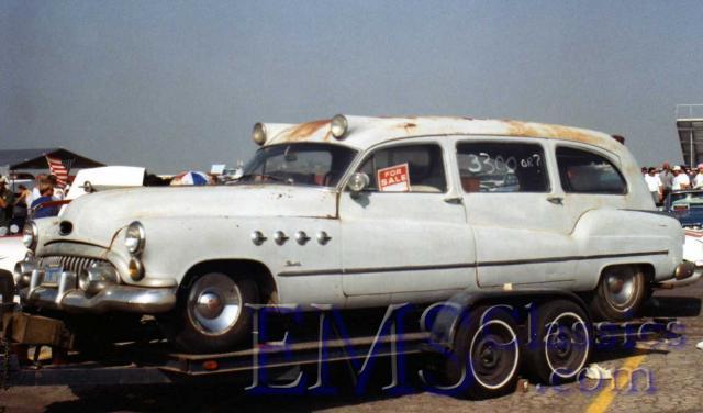1952FlxibleBuick,CA,photoTerryLange.jpg