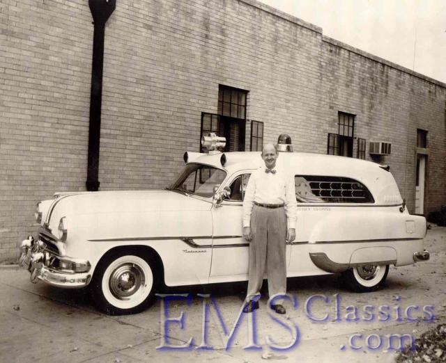 1953NationalPontiacHenderson.jpg