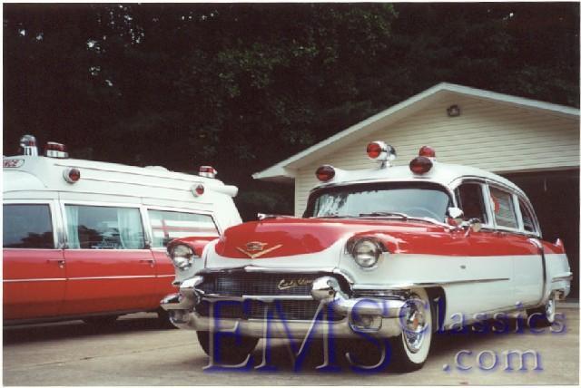 1956SuperiorCadillac,photoLouisBernhardt.jpg