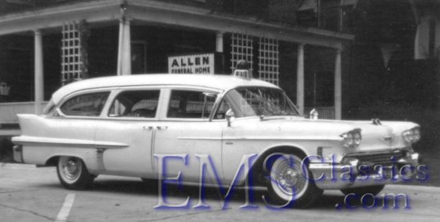 1958EurekaCadillac,SterlingIL,photoWaltMcCall.jpg