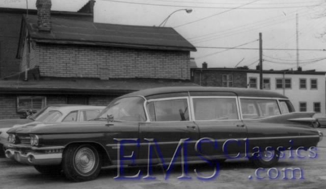 1959MillerMeteorCadillac,usedasastationwagonbybigfamily,photoWaltMcCall.jpg