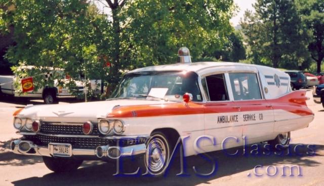 1959SuperiorCadillac02,funeralcoachconvertedtoambulance.jpg