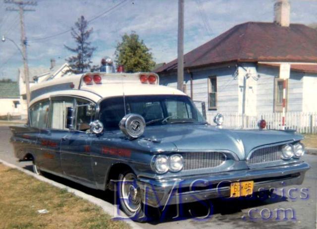1959SuperiorPontiac,48inchheadroom,photoTerryLange.jpg
