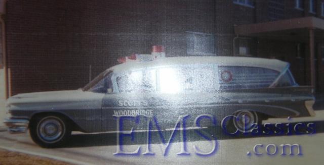 1959SuperiorPontiac,WoodbridgeON,photoOntarioAmbulanceMuseum.JPG