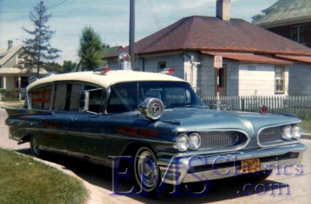 1959SuperiorPontiac,aftermarketlights,WinnipegMB,photoTerryLange.jpg