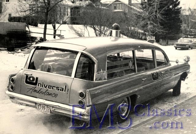 1961SuperiorPontiac03,CalgaryAB,photoStuPaterson.jpg