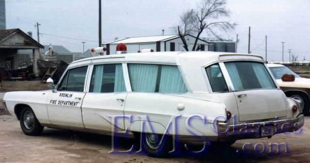 1967SuperiorPontiacwithCBlights02,KremlinOK,photoTerryLange.jpg