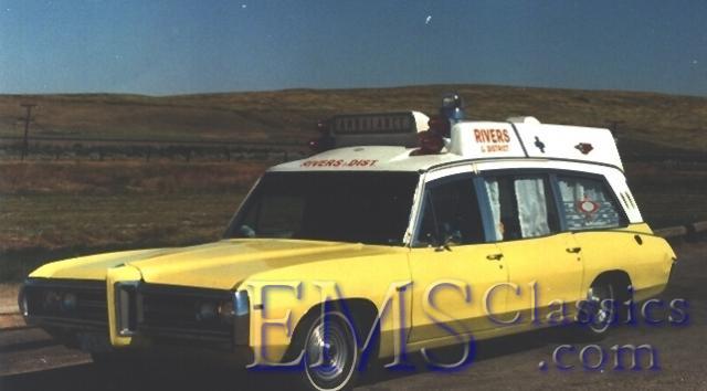 1969SuperiorPontiac03,RiversMB,photoJeanMarcDugas.jpg