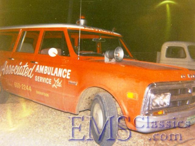 1970GMSuburban.DonMcConnells,SaskatoonSK.jpg