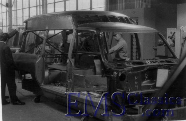 1970HessEisenhardtProfessionalHighBodyAmbulance,CincinnatiOH,photoWaltMcCallL.jpg
