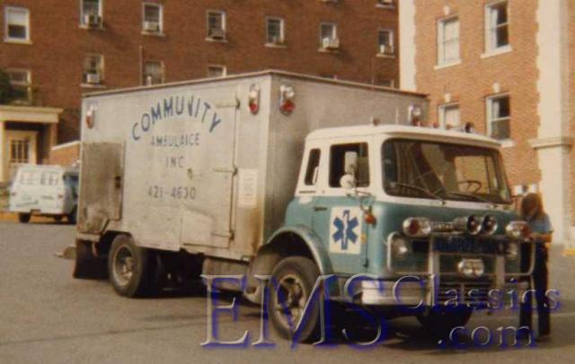 1970sFordexPostaltruck,transportpatientbed01,KansaCityMO,photoSteveLoftin.jpg
