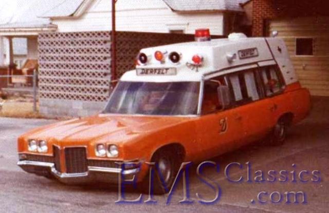 1971SuperiorPontiac,DerfeltAS,GalenaKS,exYardvilleNJ,photoSteveLoftin.jpg