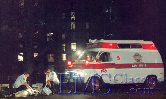 1972Dodge,SeattleWA,photoEmergencyMedicalServicesx.jpg