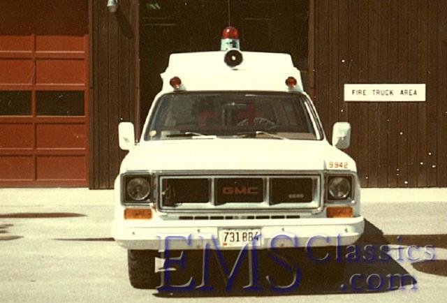 1972GMCSuburban,MicaCreekBC02,photoBillLeverett.jpg