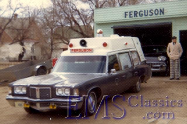1972SuperiorPontiac01,FergusonFH,WeyburnSK.jpg