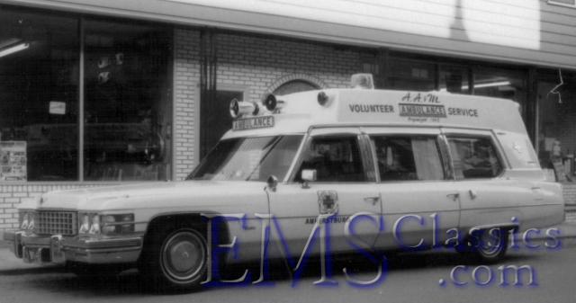1974SuperiorCadillac01,AmherstburgAnderdonMaldenVolunteerAS,AmherstburgON,photoWaltMcCall.jpg