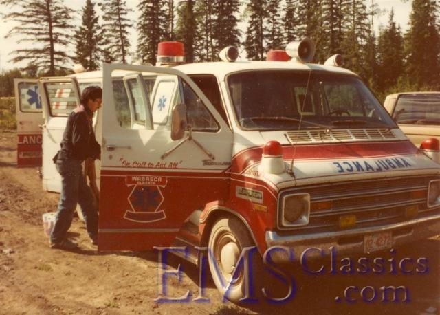 1974SuperiorDodge,WabascaAB,photoAAOA.jpg