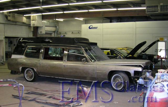 1975SuperiorCadillac25strippedforrepainting.JPG