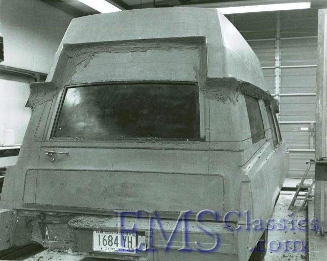 1977SuperiorCadillac06,plastercastcavitydieforfiberglassroof,photoDrRogerWhite.jpg