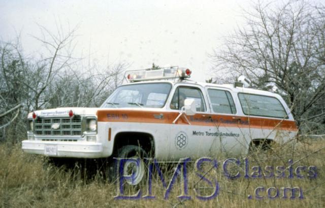 1978GMSuburban,EmergencySupportUnit,TorontoON.jpg