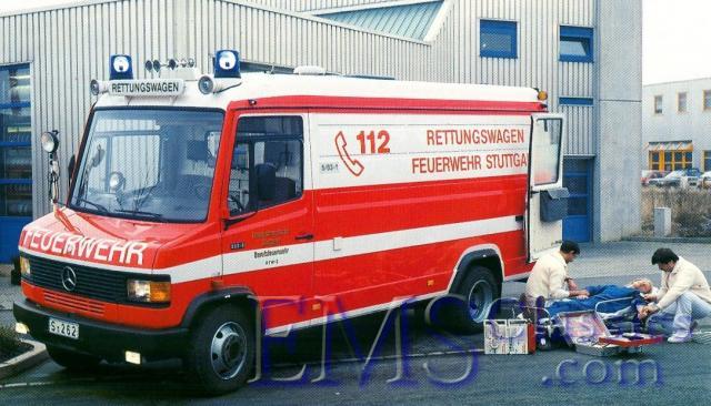 1980sBinzMercedes,DoctorsEmergencyAmbulance01.jpg