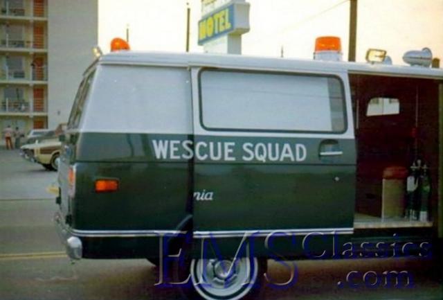 1982GMC,WescueSquad,mustbeElmerFuddsrig,photoEdRenstrom.jpg