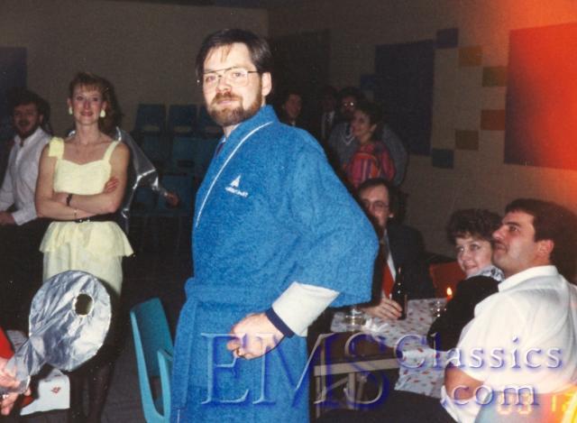 1988Christmasparty02.jpg