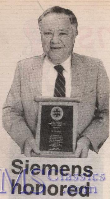 1990,AlSiemensLongTimeServiceAward02,SwiftCurrentSK.jpg