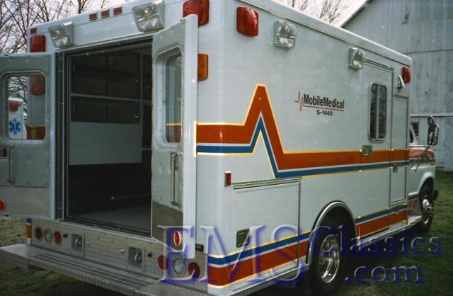 1990MobileMedicalFord01.jpg